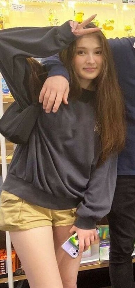 Tinakitten modèle magnifique galeries