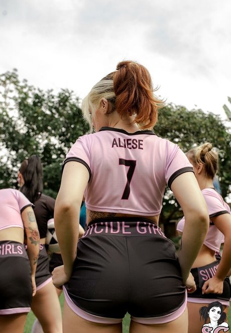 maman latine onlyfans art gratuit image