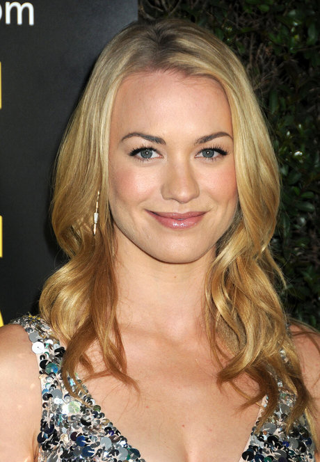 Yvonne Strahovski joli modèle collection