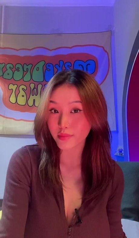 rousse aux gros seins onlyfans hd parfaite photo