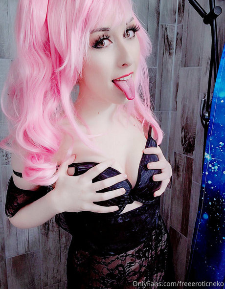 freeeroticneko star du porno chaud photo