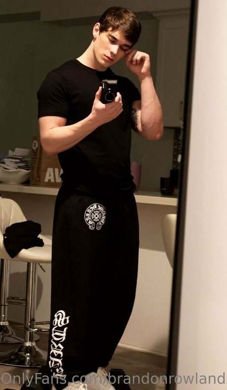 brandonrowlandx jolie actrice photo