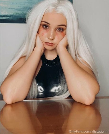 alissaquinn nus étoiles galerie