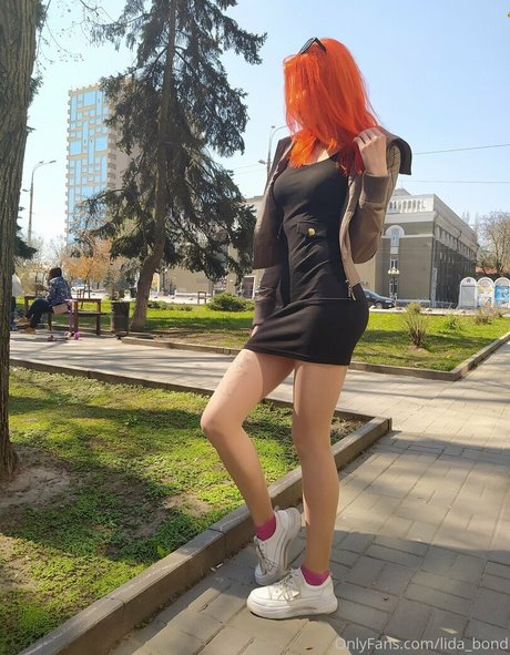 lida bond actrice adulte image