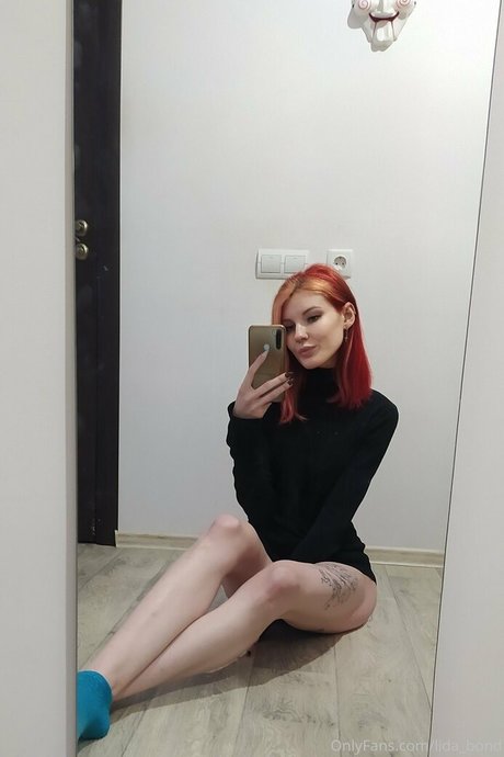 lida bond étoile adulte photo