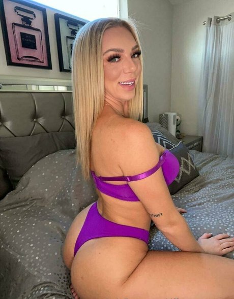 tiffanywatsonx actrice de grande qualité photos