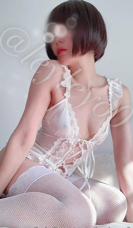 fans asiatiques célèbres nus photo