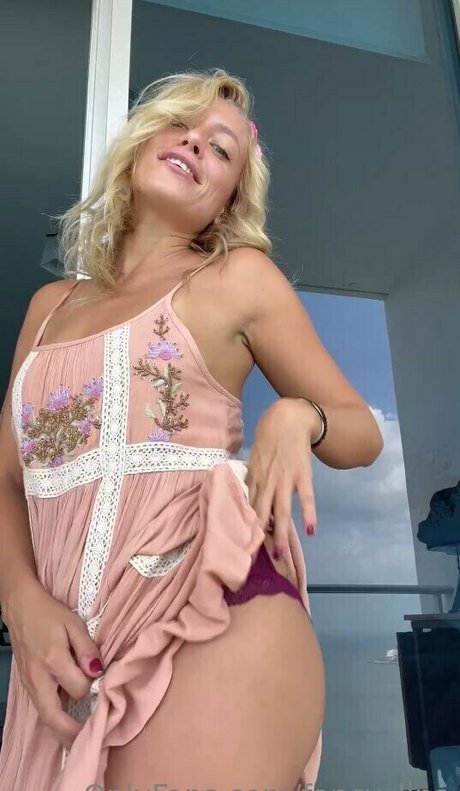 fancy lips modèle sexy photos