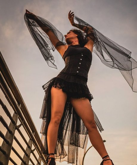 Anastasia Luna étoile exclusive images