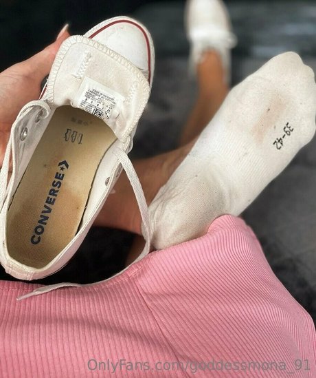 goddessmona 91 art de star du porno des photos