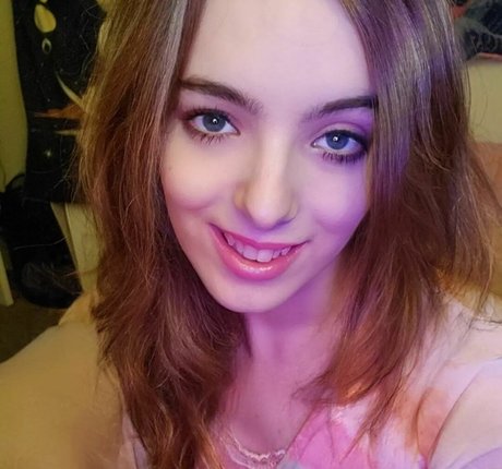 Lola Sparkz meilleur modèle des photos