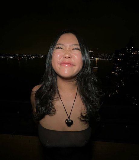 Madeline Jin actrice chaude galerie