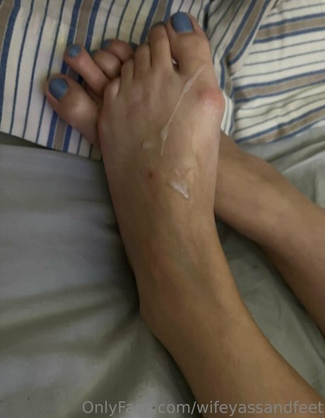 wifeyassandfeet star du porno de haute qualité des photos