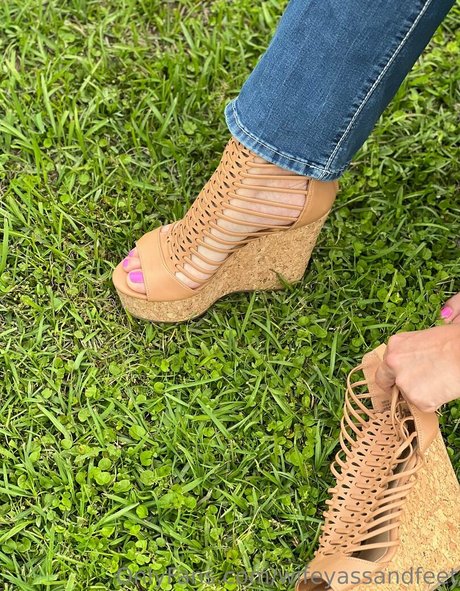 wifeyassandfeet nus étoiles image