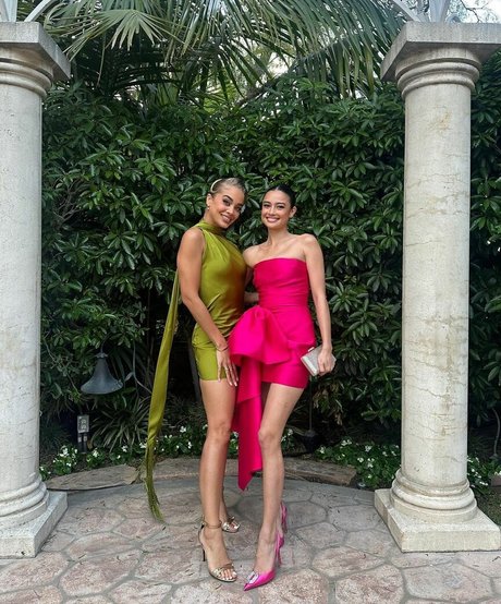 seuls les fans en forme des nus parfaits photo