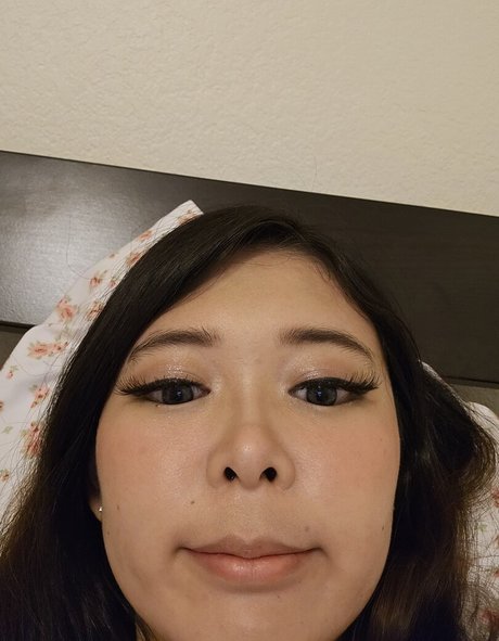 ExtraEmily actrice sexy galeries