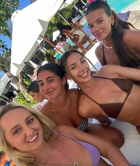 lesbiennes aux gros seins onlyfans sexe hd des photos