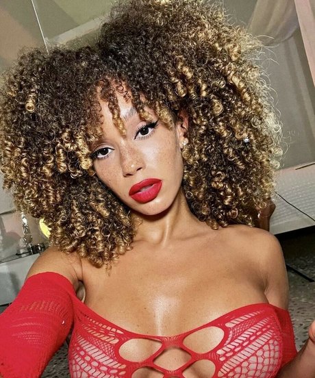 plage seins nus onlyfans xxx meilleur image