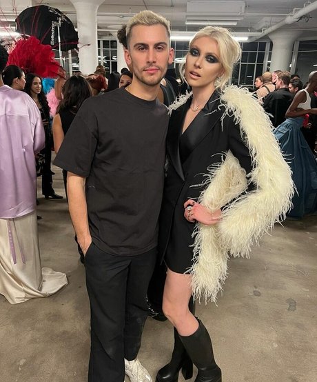 Taylor Momsen star du sexe galeries