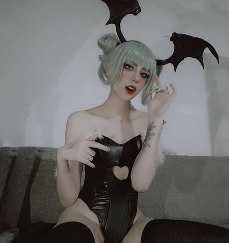 Shiro Blossoms actrice libre img