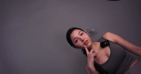 ASMR Glow modèle joli archive