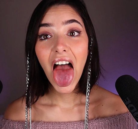 ASMR Glow star du porno sympa galerie