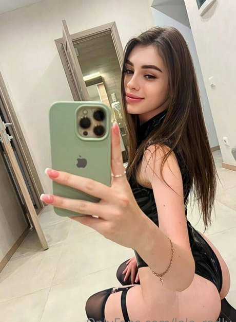 lola redly actrice libre archive