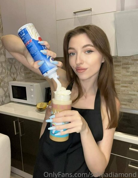 alisa blanche modèle sexy galeries