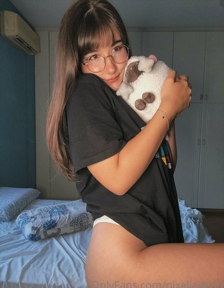 visage blond uniquementfans sympa pornographique image