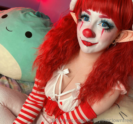 clussytheclownfree modèle magnifique image