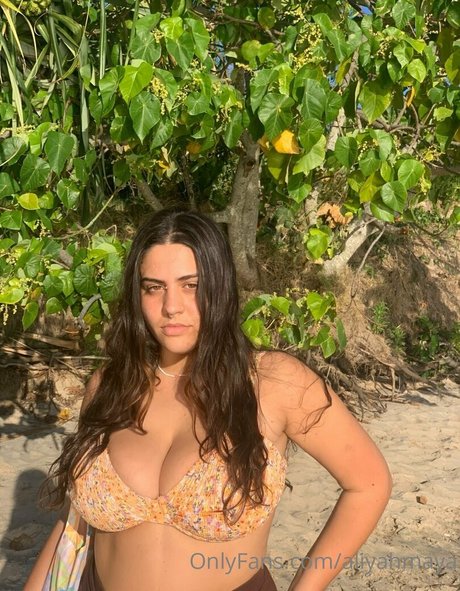 femmes au foyer uniquementfans sexy de haute qualité image