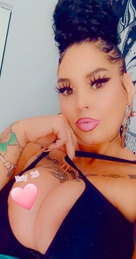 brunette onlyfans érotique sympa photos