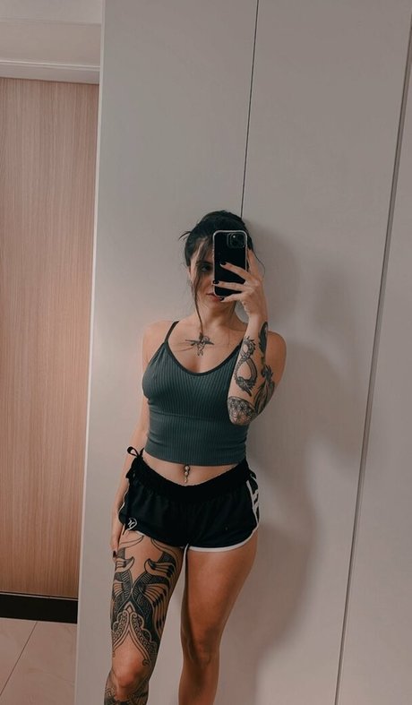 Giovanna Aguiar sexe de star du porno images