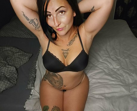 femme nue onlyfans gratuit de haute qualité galerie