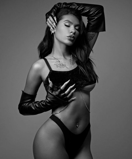 Pocah sexe de star du porno photos