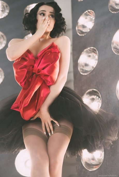 Anastasia Vvedenskaya modèle sympa galerie