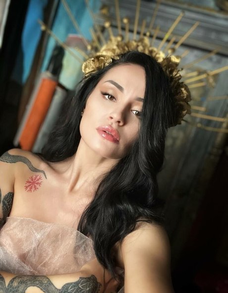 Anastasia Vvedenskaya modèle de haute qualité des photos