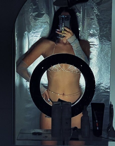 darina cat beau modèle des photos