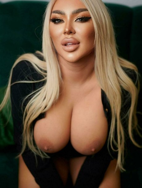 sarahstonnee actrice de grande qualité collection