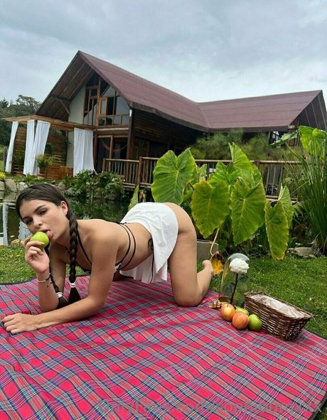 baisers lesbiens onlyfans hd parfait photo