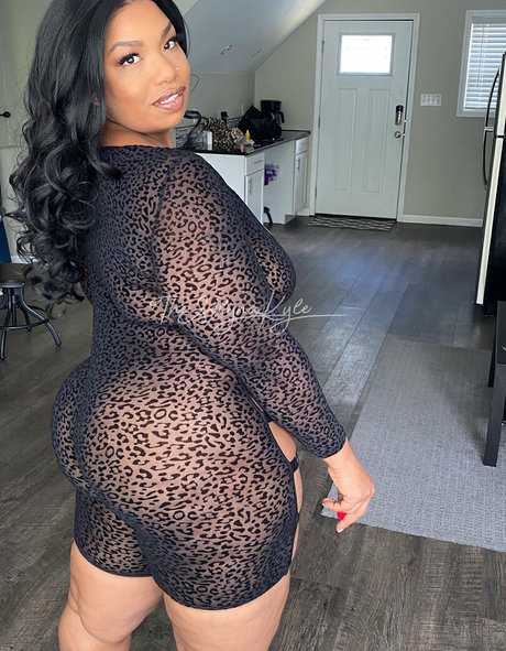 selynakylexoxo étoile hd img