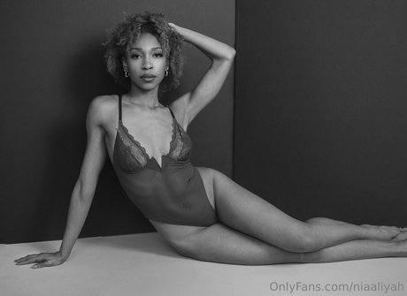niaaliyah modèle parfait photo