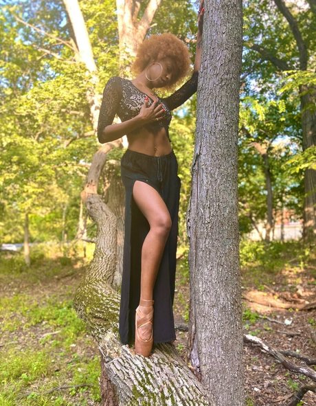 niaaliyah actrice parfaite image