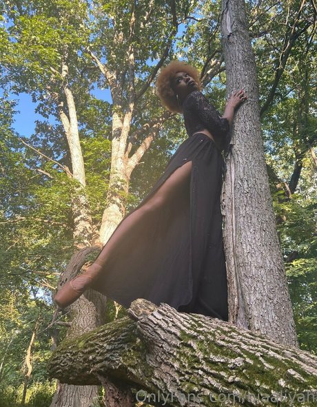 niaaliyah star du porno chaude archive