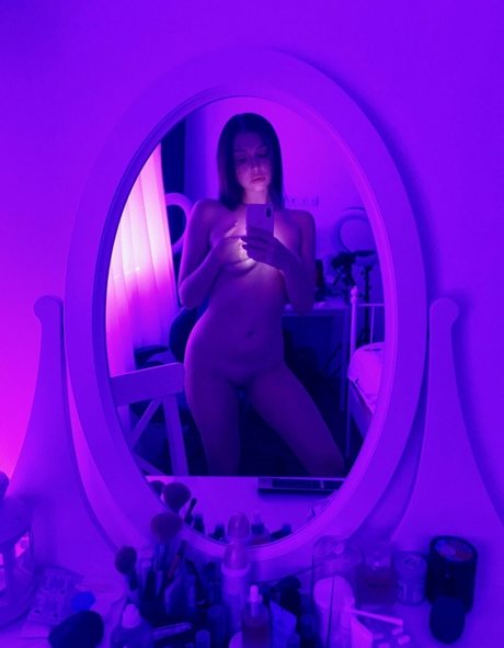 aliselis modèle chaud archive