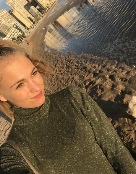 cowgirl aux gros seins onlyfans bien chaud photos