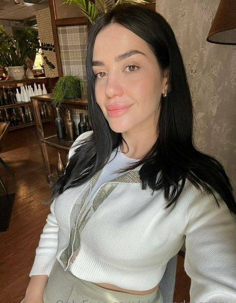 chaton courbé onlyfans meilleur érotique galeries