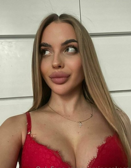 lingerie blanche onlyfans exclusif parfait photo