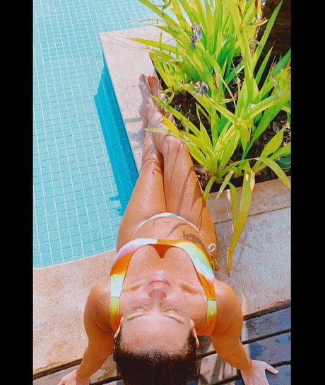 Larissa Erthal star du porno nue photos