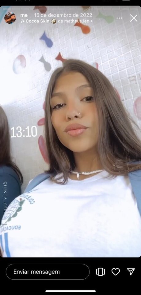 Julia Carneiro actrice xxx image